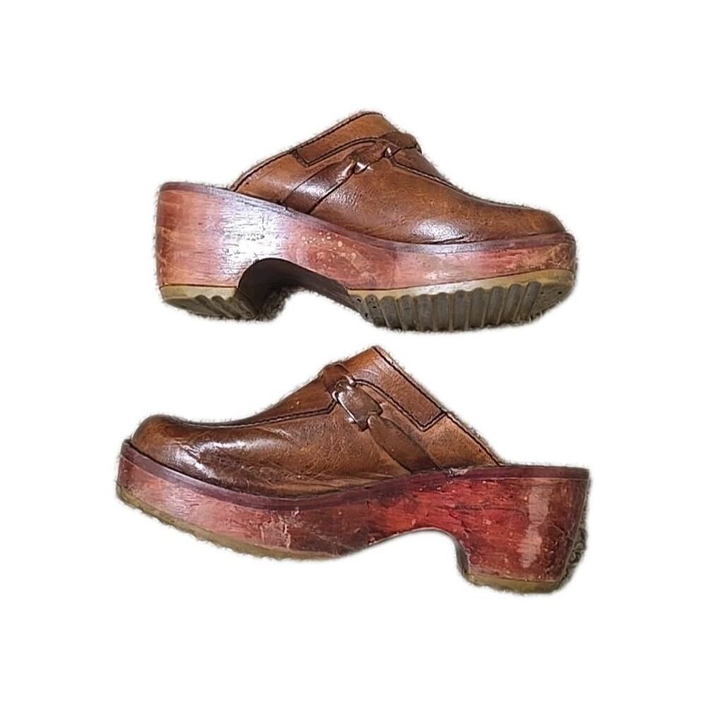 Vtg Red Hot Sharger Y2K Brown Leather Wooden Preppy‎ Clogs Sandals Womans Size 6